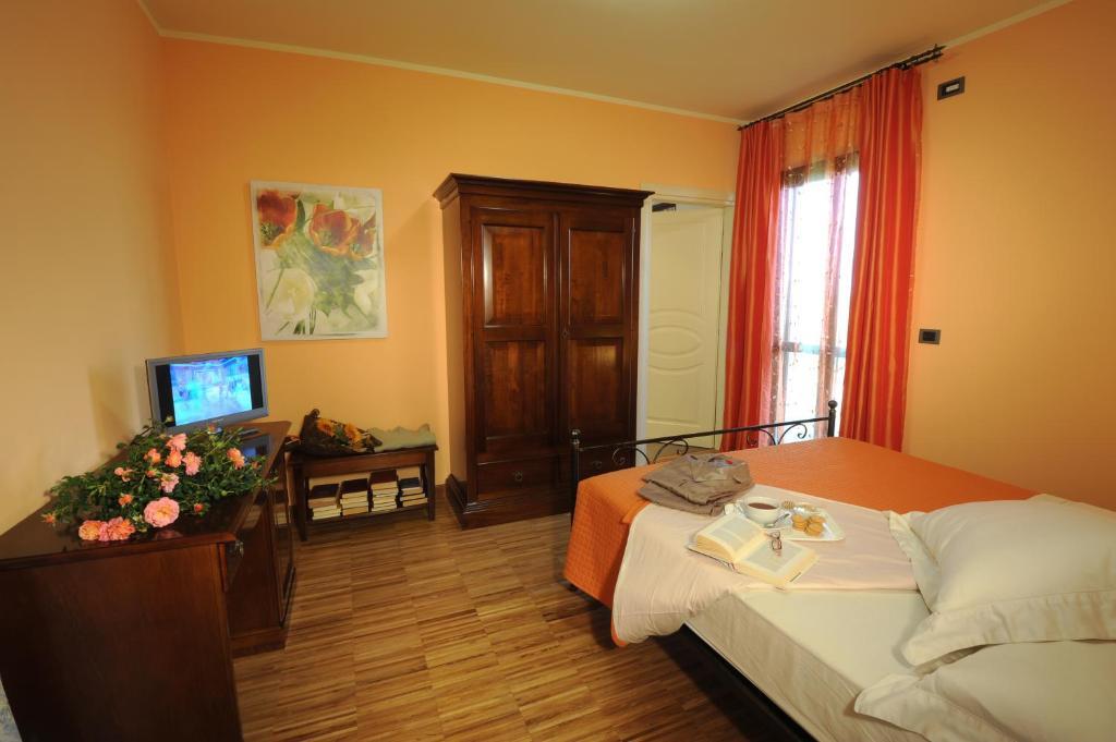 Villa Vecchio Castagnito Cameră foto